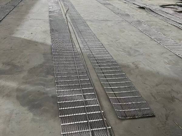 Finished cable mesh laid flat on the ground