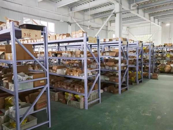 Raw material storage rack for rigging